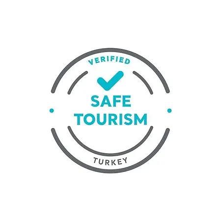 トゥナリ ホテル